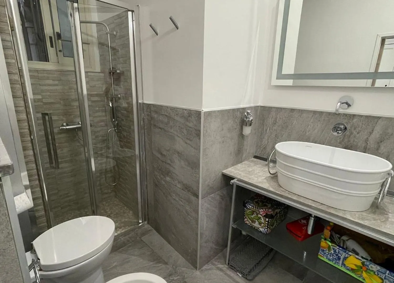 Tiski Toski Apartments パレルモ 0*,